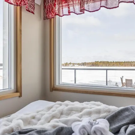 Arctic Snow Mini Apartment